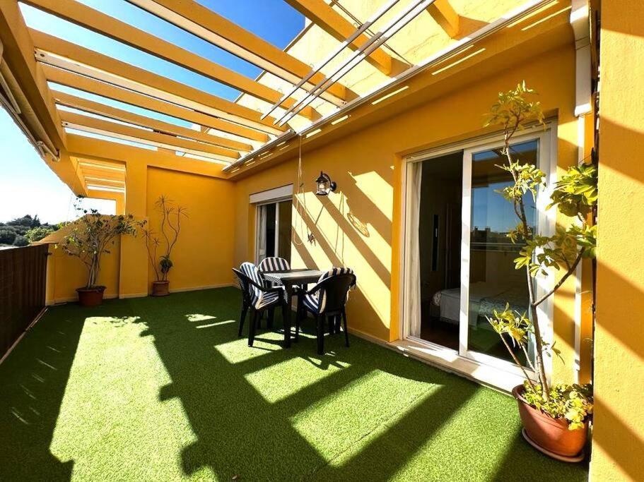 Apartment Close To Marbella Bagian luar foto